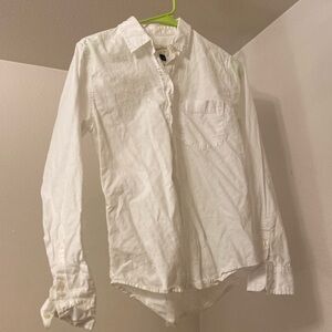 Women’s button up shirt